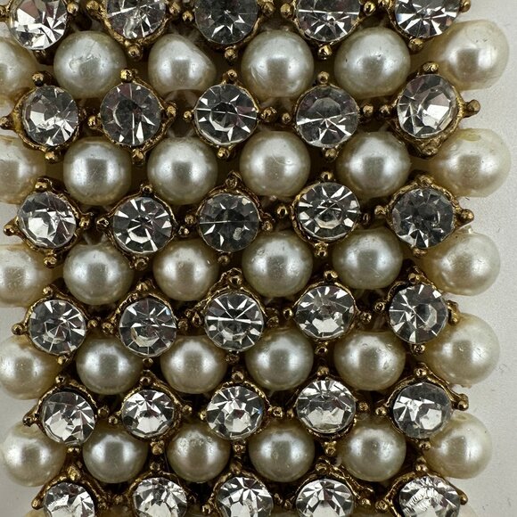 NWOT gold-toned bracelet with faux diamonds and pearls - Picture 1 of 4
